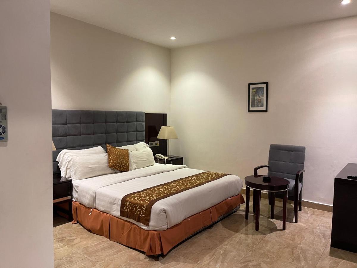 Central Boutique Hotel โมราดาบัด ภายนอก รูปภาพ
