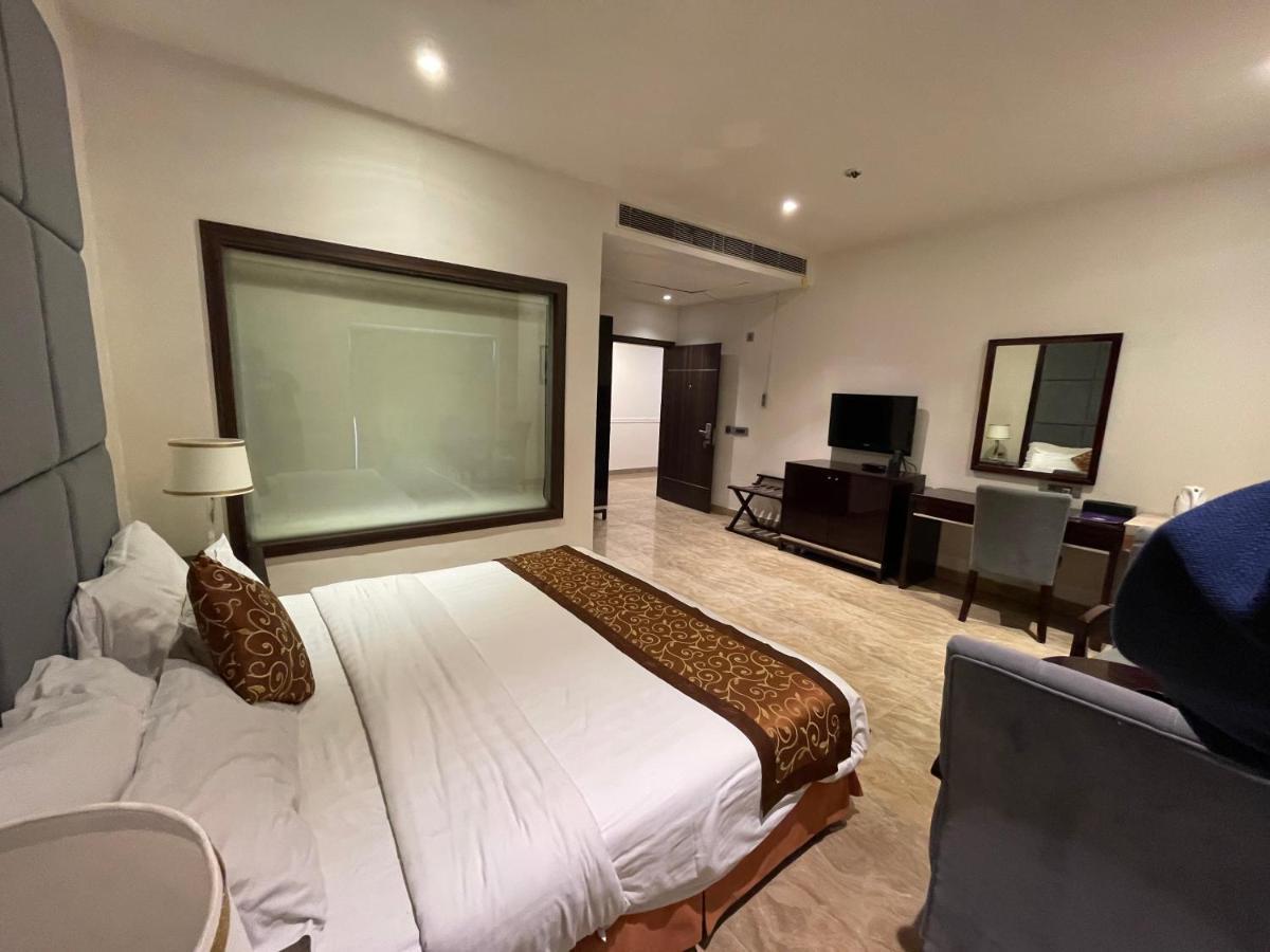 Central Boutique Hotel โมราดาบัด ภายนอก รูปภาพ